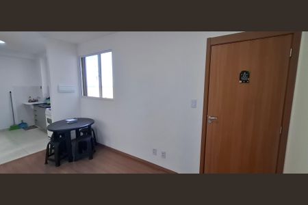 Sala de apartamento para alugar com 2 quartos, 44m² em Parque Residencial Candido Portinari, Ribeirão Preto