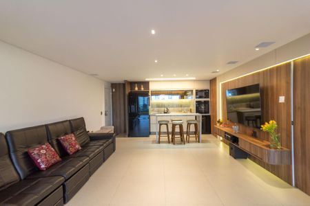 Apartamento à venda com 123m², 3 quartos e 2 vagas Apartamento à venda com 123m², 3 quartos e 2 vagasSala integrada com Cozinha