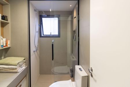 Apartamento à venda com 123m², 3 quartos e 2 vagas Apartamento à venda com 123m², 3 quartos e 2 vagasBanheiro Suíte 1