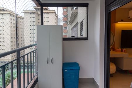 Apartamento à venda com 123m², 3 quartos e 2 vagas Apartamento à venda com 123m², 3 quartos e 2 vagasQuarto 1 - Suíte 1 Varanda