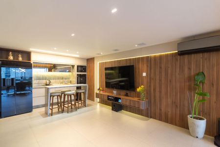 Apartamento à venda com 123m², 3 quartos e 2 vagas Apartamento à venda com 123m², 3 quartos e 2 vagasSala integrada com Cozinha