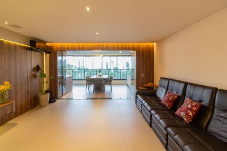 Apartamento à venda com 123m², 3 quartos e 2 vagas Apartamento à venda com 123m², 3 quartos e 2 vagasSala integrada com Cozinha