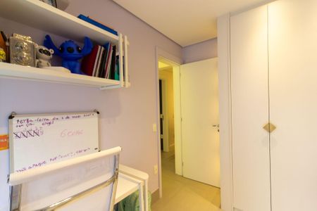 Apartamento à venda com 123m², 3 quartos e 2 vagas Apartamento à venda com 123m², 3 quartos e 2 vagasQuarto 2 - Suíte 2