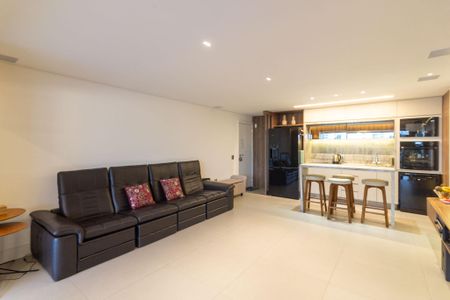Apartamento à venda com 123m², 3 quartos e 2 vagas Apartamento à venda com 123m², 3 quartos e 2 vagasSala integrada com Cozinha