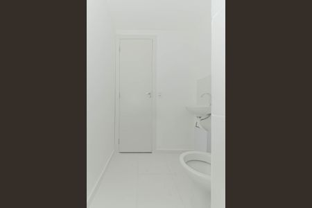 Apartamento para alugar com 32m², 2 quartos e sem vaga Apartamento para alugar com 32m², 2 quartos e sem vagaBanheiro