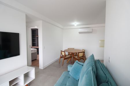 Sala de apartamento para alugar com 2 quartos, 59m² em Vila São Silvestre, São Paulo
