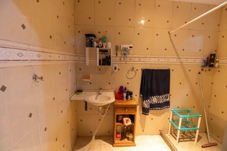 Casa para alugar com 100m², 2 quartos e sem vaga Casa para alugar com 100m², 2 quartos e sem vagaBanheiro