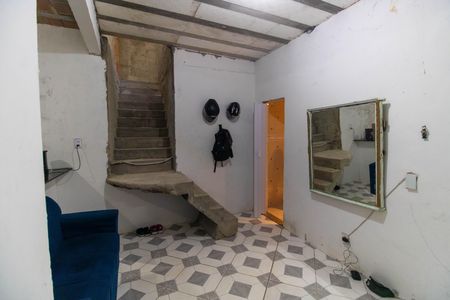 Casa para alugar com 100m², 2 quartos e sem vaga Casa para alugar com 100m², 2 quartos e sem vagaSala