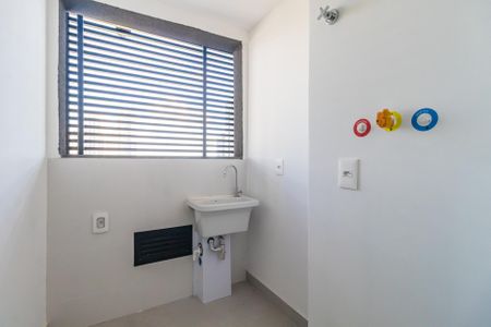 Apartamento à venda com 112m², 3 quartos e 2 vagas Apartamento à venda com 112m², 3 quartos e 2 vagasÁrea de Serviço