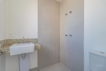 Apartamento à venda com 112m², 3 quartos e 2 vagas Apartamento à venda com 112m², 3 quartos e 2 vagasBanheiro da Suíte 2