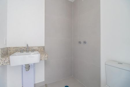 Apartamento à venda com 112m², 3 quartos e 2 vagas Apartamento à venda com 112m², 3 quartos e 2 vagasBanheiro da Suíte 1