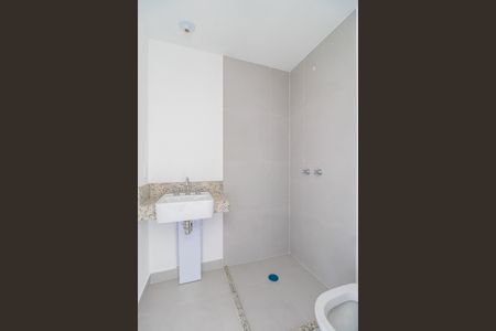 Apartamento à venda com 112m², 3 quartos e 2 vagas Apartamento à venda com 112m², 3 quartos e 2 vagasBanheiro da Suíte 1
