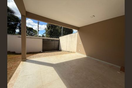 Casa à venda com 260m², 3 quartos e 2 vagasGaragem 
