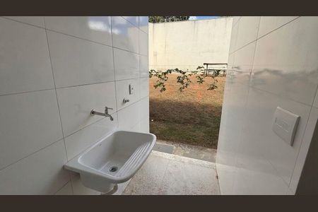 Casa à venda com 260m², 3 quartos e 2 vagasÁrea de Serviço