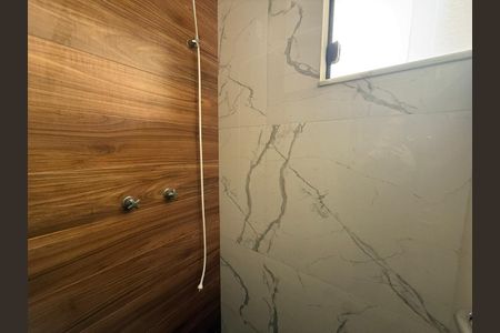 Casa à venda com 260m², 3 quartos e 2 vagasBanheiro Social