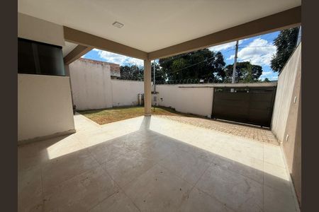 Casa à venda com 260m², 3 quartos e 2 vagasGaragem 