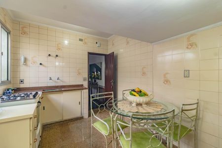 Casa à venda com 4 quartos, 173m² em Parque Jabaquara, São Paulo