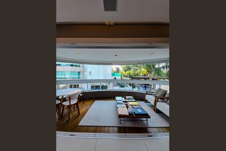Foto 07 de apartamento à venda com 3 quartos, 201m² em Auxiliadora, Porto Alegre