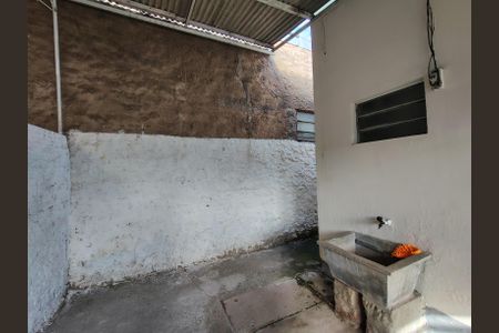 Casa para alugar com 60m², 2 quartos e sem vagaÁrea de Serviço