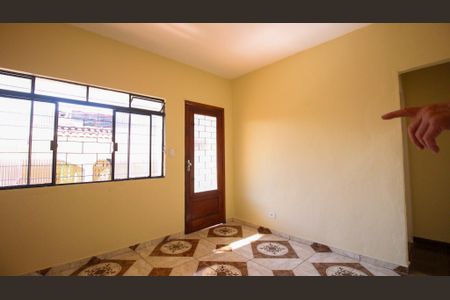 Casa para alugar com 2 quartos, 90m² em Jardim Adutora, São Paulo