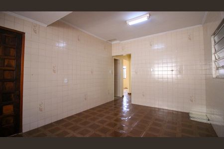 Casa para alugar com 90m², 2 quartos e 1 vaga