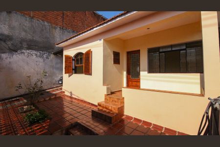 Casa para alugar com 90m², 2 quartos e 1 vaga
