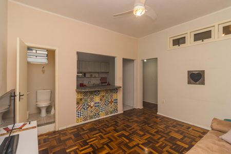 Apartamento à venda com 74m², 2 quartos e sem vagaSala