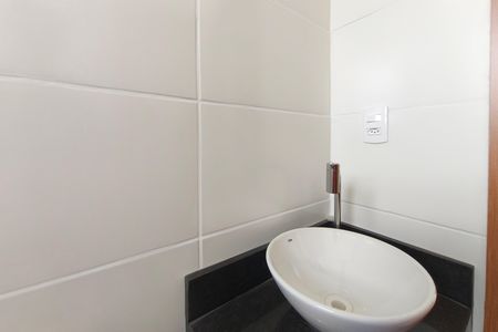 Apartamento à venda com 54m², 2 quartos e 2 vagas Apartamento à venda com 54m², 2 quartos e 2 vagasBanheiro