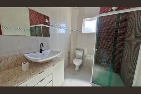 Casa para alugar com 170m², 2 quartos e 4 vagasBanheiro
