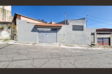 Casa para alugar com 170m², 2 quartos e 4 vagasFachada