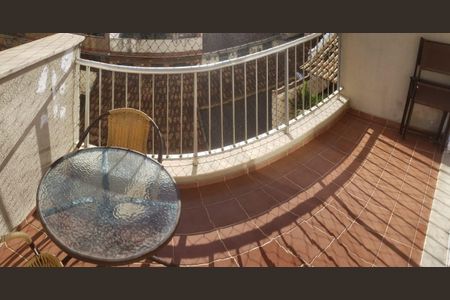 Apartamento à venda com 94m², 3 quartos e 1 vagaVaranda