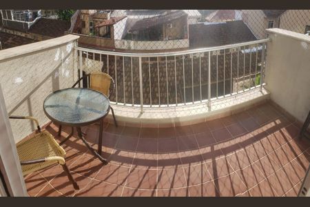 Apartamento à venda com 94m², 3 quartos e 1 vagaVaranda