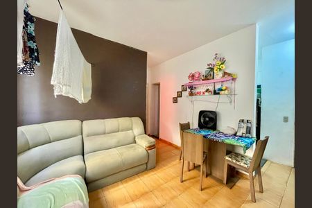 Sala de apartamento para alugar com 2 quartos, 70m² em Granja de Freitas, Belo Horizonte