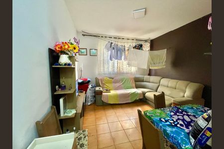 Sala de apartamento para alugar com 2 quartos, 70m² em Granja de Freitas, Belo Horizonte