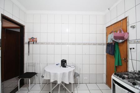 Casa à venda com 174m², 3 quartos e 3 vagasCozinha
