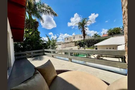 Casa à venda com 694m², 3 quartos e 10 vagasÁrea Comum