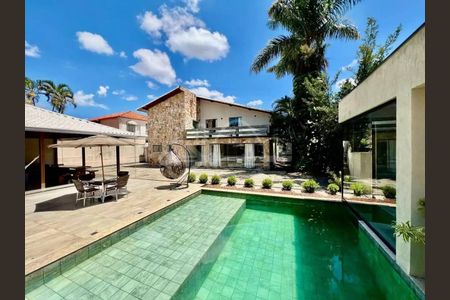 Casa à venda com 3 quartos, 694m² em Santa Branca, Belo Horizonte