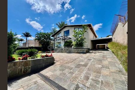Casa à venda com 694m², 3 quartos e 10 vagasÁrea Comum