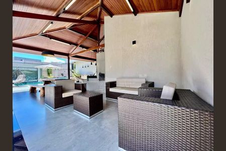 Casa à venda com 694m², 3 quartos e 10 vagasÁrea Comum