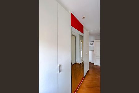 Apartamento para alugar com 127m², 3 quartos e 2 vagasCloset da suíte