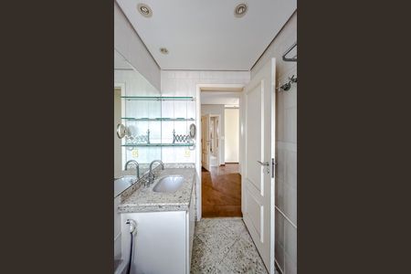 Apartamento para alugar com 127m², 3 quartos e 2 vagasSuíte