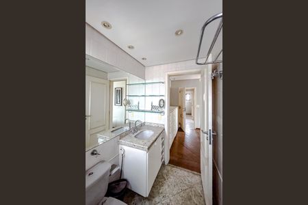 Apartamento para alugar com 127m², 3 quartos e 2 vagasBanheiro da Suíte