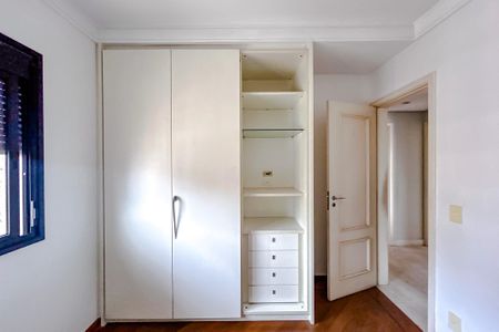 Apartamento para alugar com 127m², 3 quartos e 2 vagasQuarto 1 - Armários