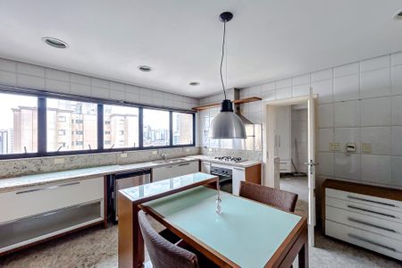Apartamento para alugar com 127m², 3 quartos e 2 vagasCozinha