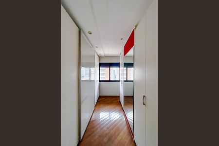Apartamento para alugar com 127m², 3 quartos e 2 vagasCloset da suíte