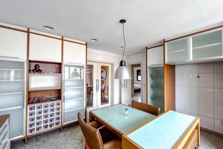 Apartamento para alugar com 127m², 3 quartos e 2 vagasCozinha