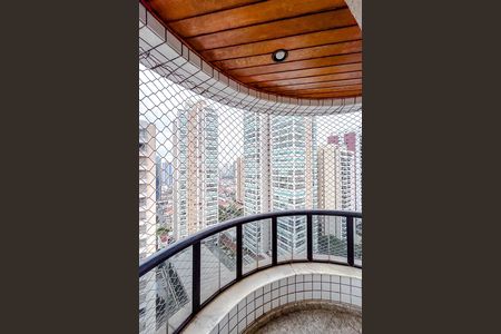 Apartamento para alugar com 127m², 3 quartos e 2 vagasVaranda da Suíte