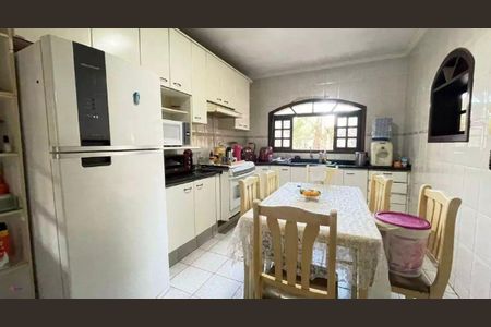 Casa à venda com 3 quartos, 224m² em Jardim Molinari, Jundiaí