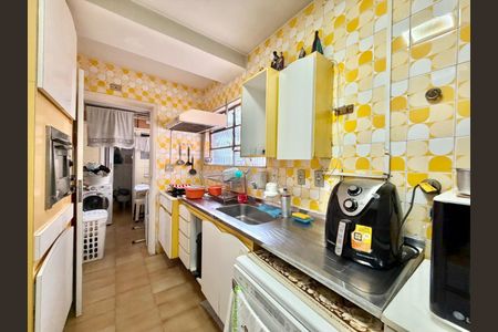 Apartamento à venda com 98m², 2 quartos e 1 vaga