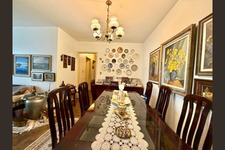 Apartamento à venda com 98m², 2 quartos e 1 vaga